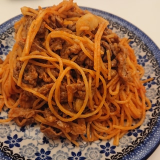 昼食に⭐ラム肉とケチャップのパスタ